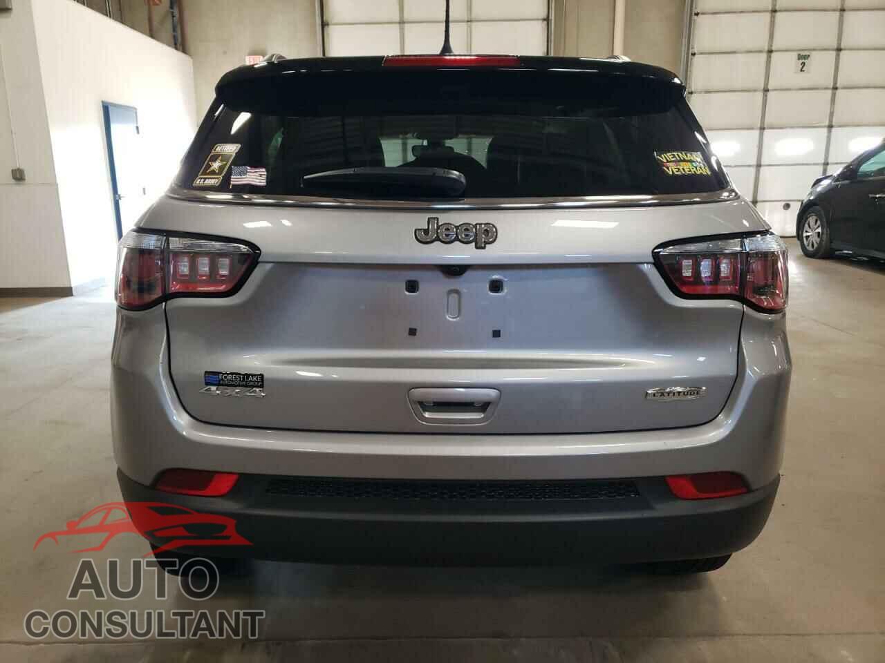 JEEP COMPASS 2019 - 3C4NJDBB3KT657180