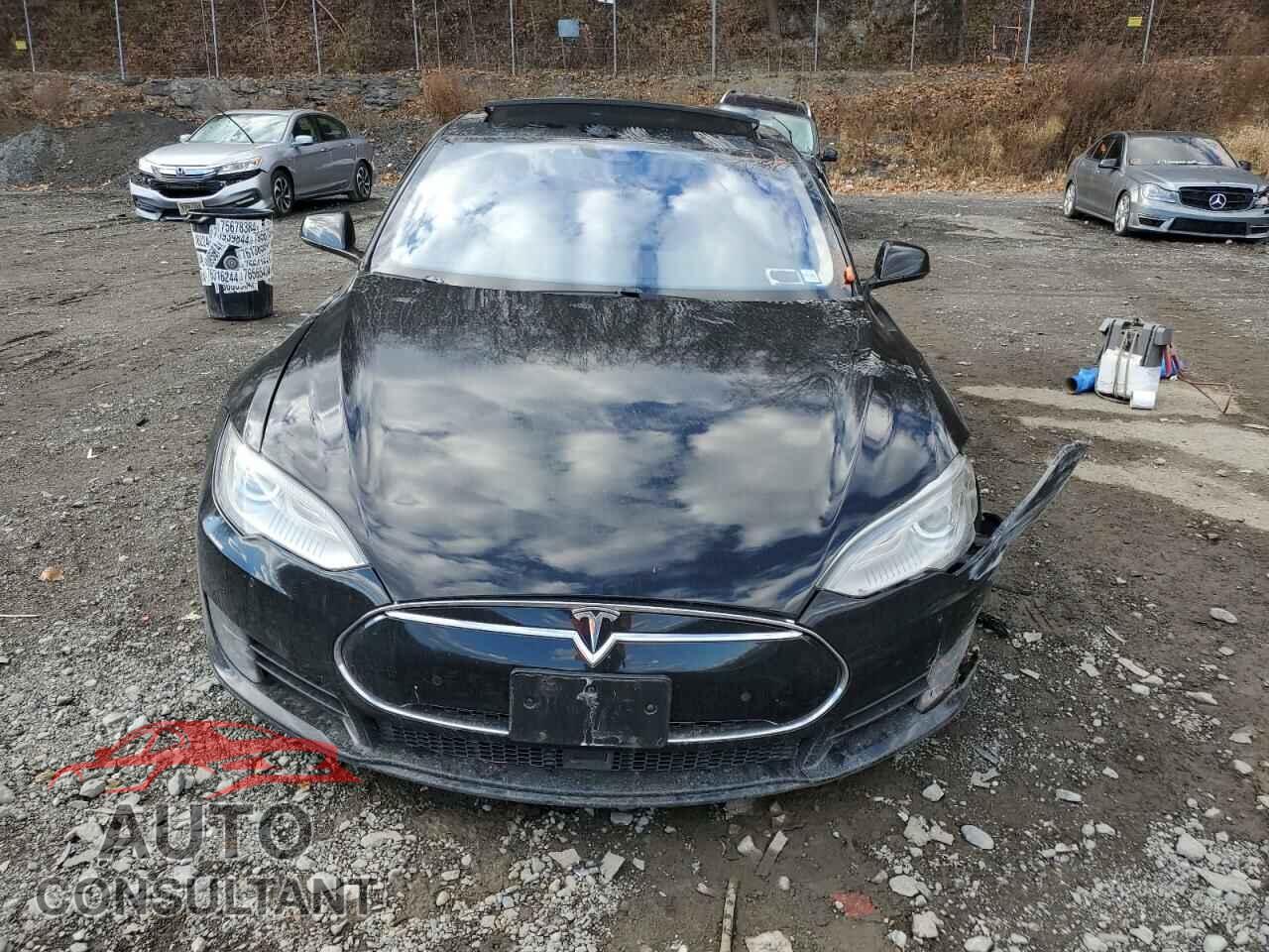 TESLA MODEL S 2015 - 5YJSA1E22FF115361