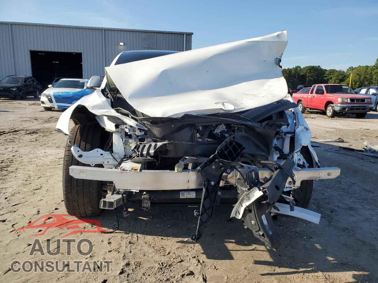 TESLA MODEL 3 2021 - 5YJ3E1EA8MF921606