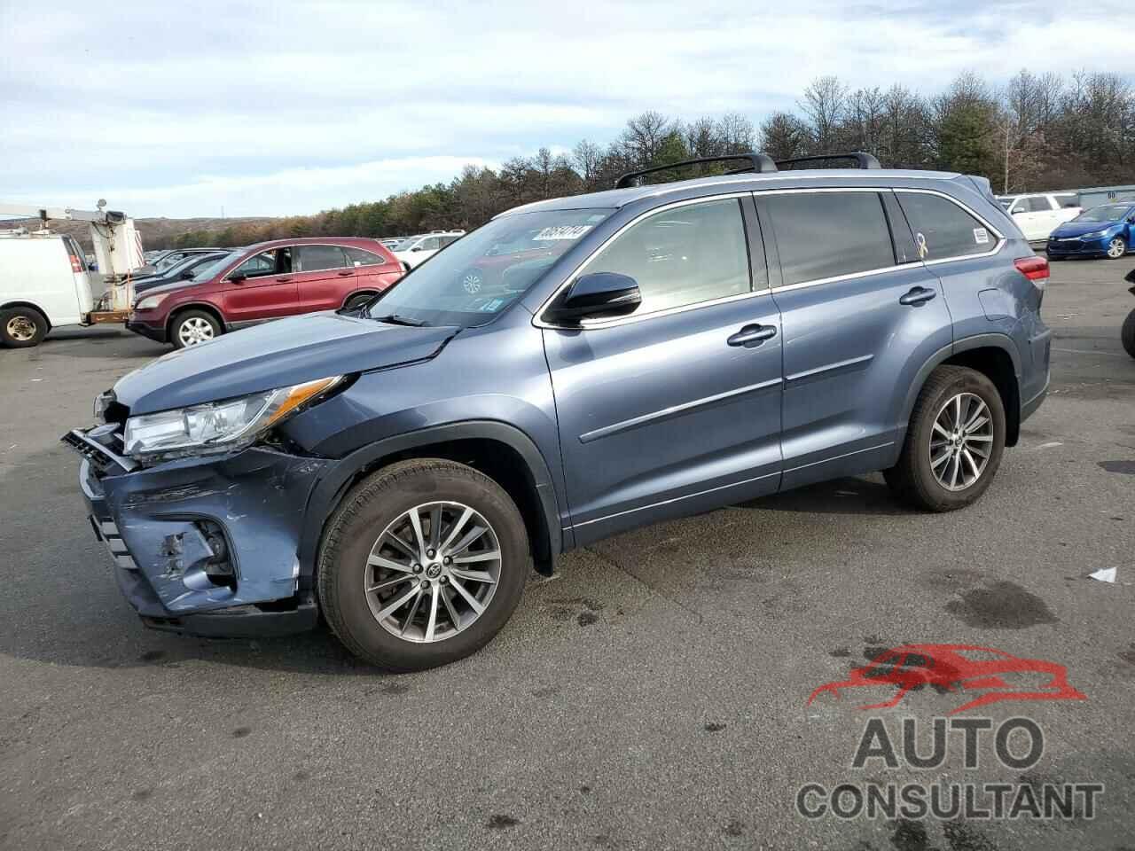 TOYOTA HIGHLANDER 2018 - 5TDJZRFH7JS902767