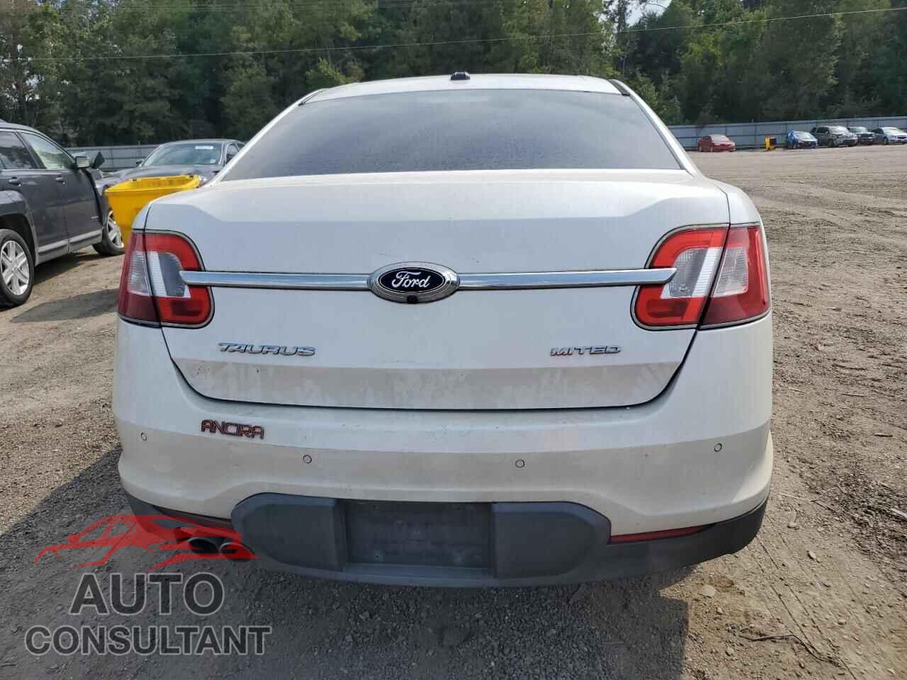 FORD TAURUS 2011 - 1FAHP2FW8BG123146
