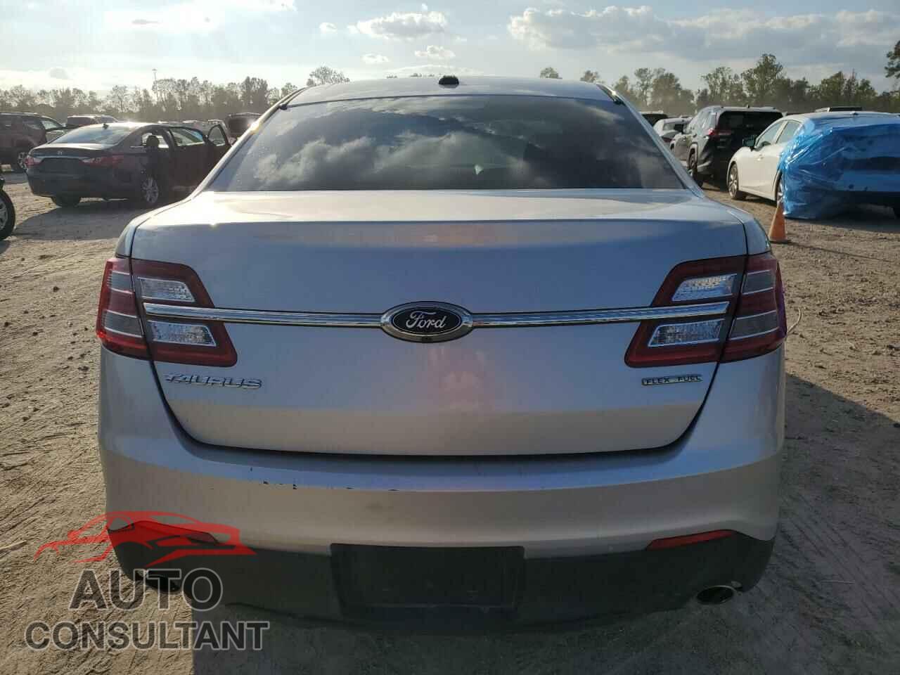 FORD TAURUS 2017 - 1FAHP2D80HG123347