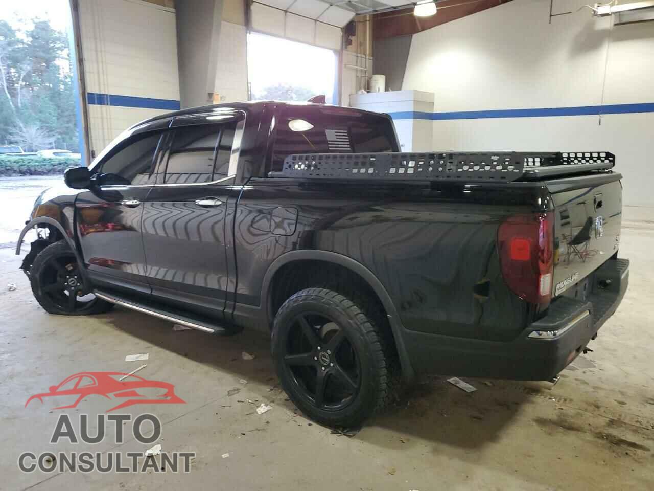 HONDA RIDGELINE 2018 - 5FPYK3F74JB011175