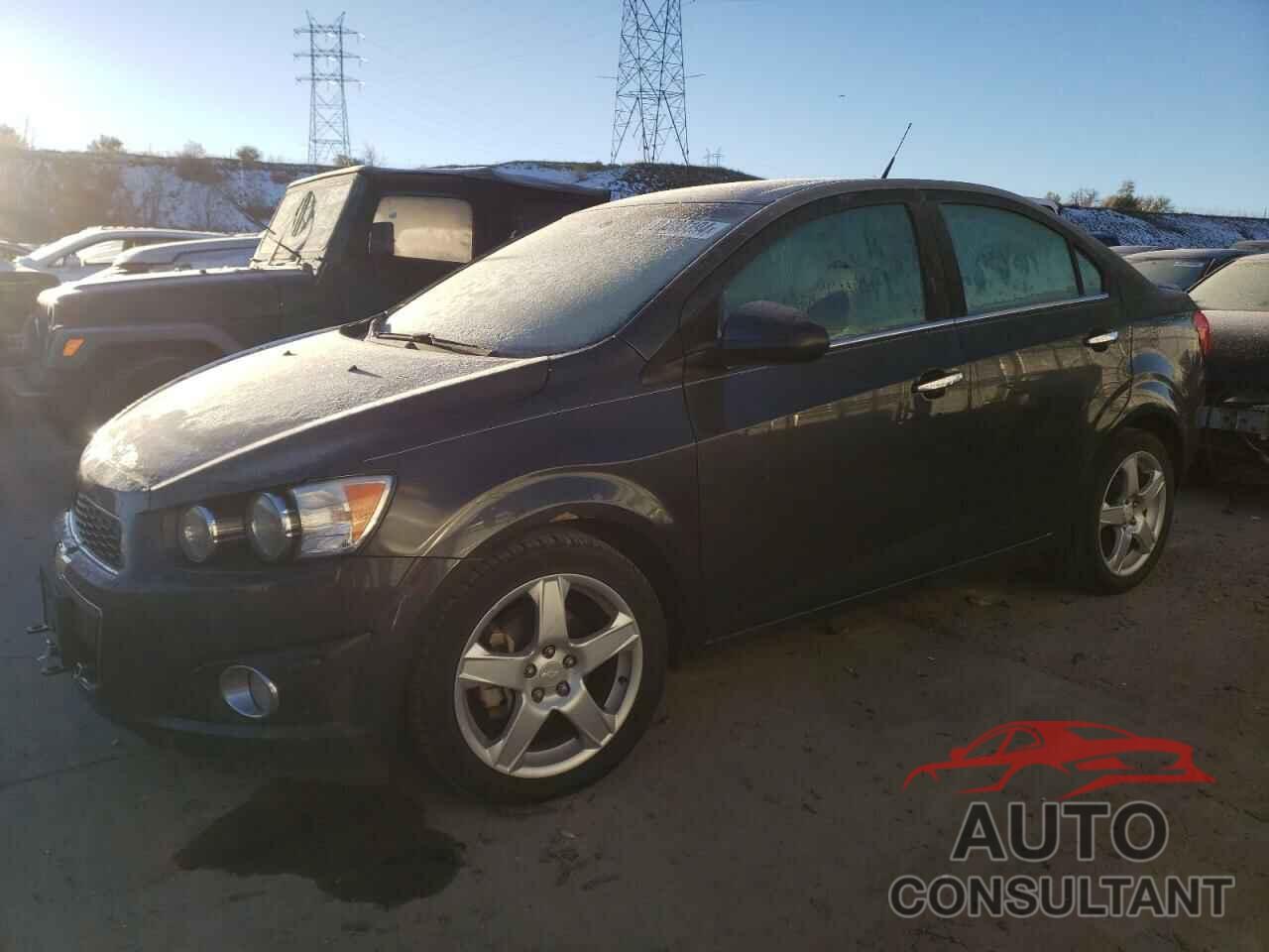CHEVROLET SONIC 2014 - 1G1JE5SB3E4213678