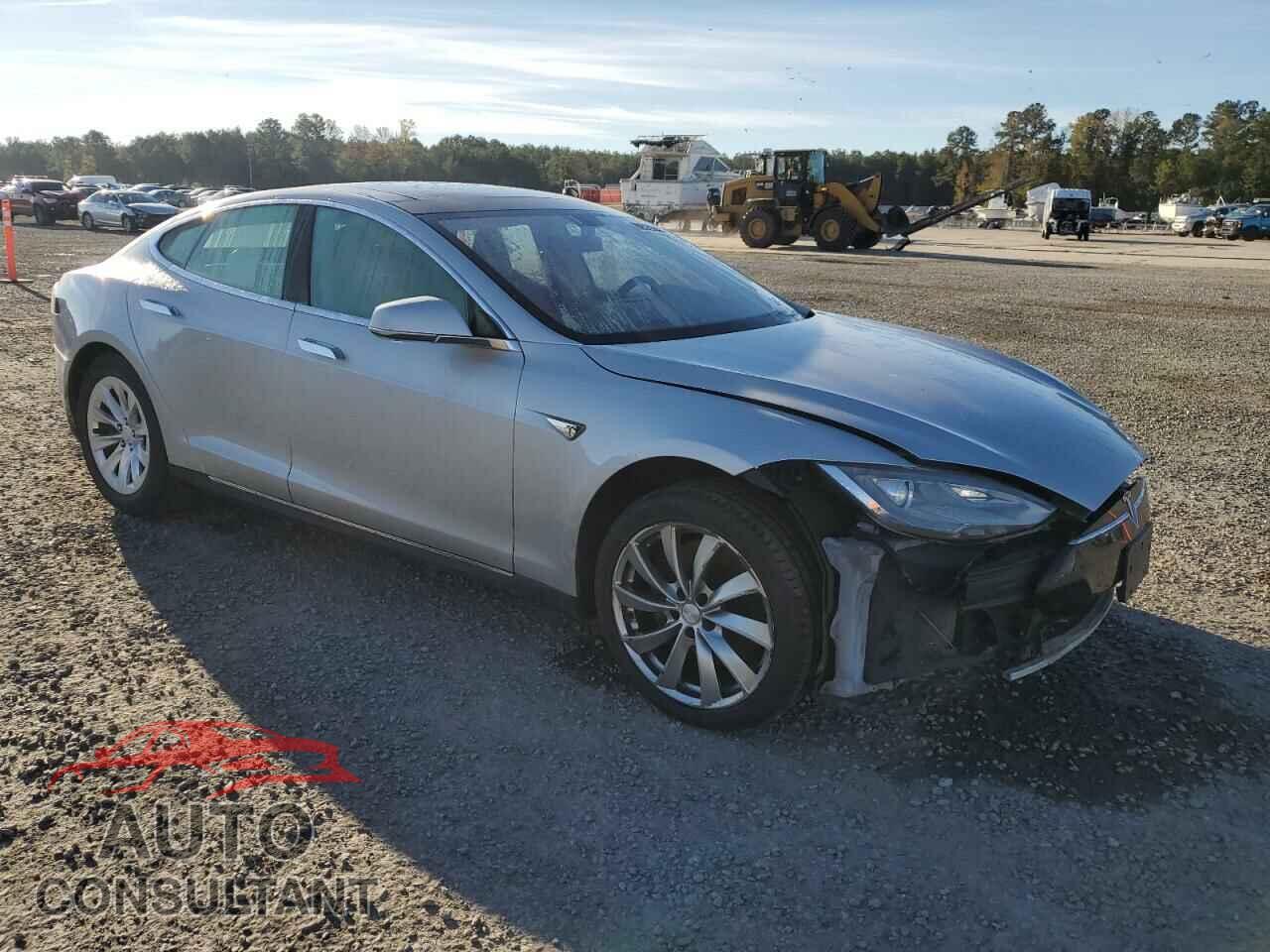 TESLA MODEL S 2013 - 5YJSA1DNXDFP04134