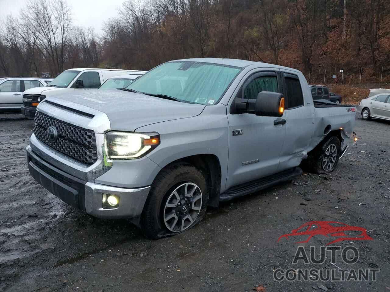 TOYOTA TUNDRA 2021 - 5TFUY5F19MX996094