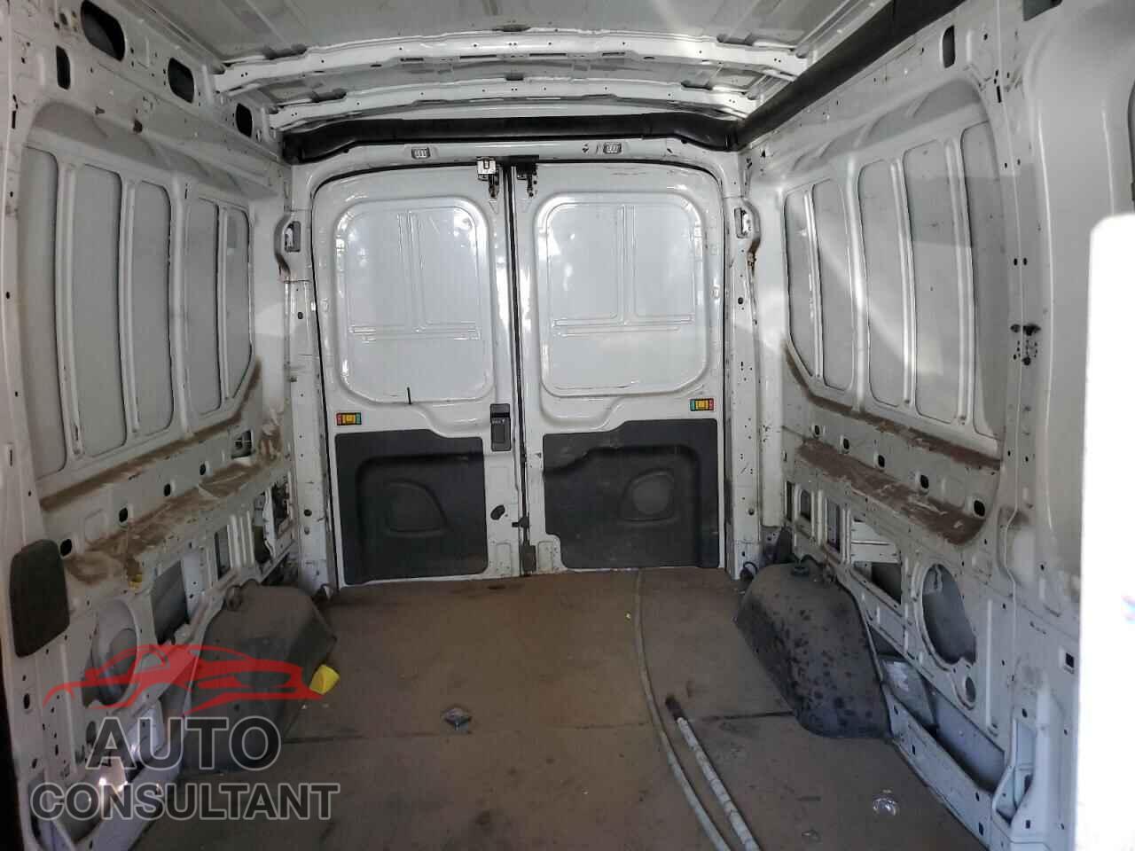 FORD TRANSIT 2020 - 1FTBR2C87LKB70232