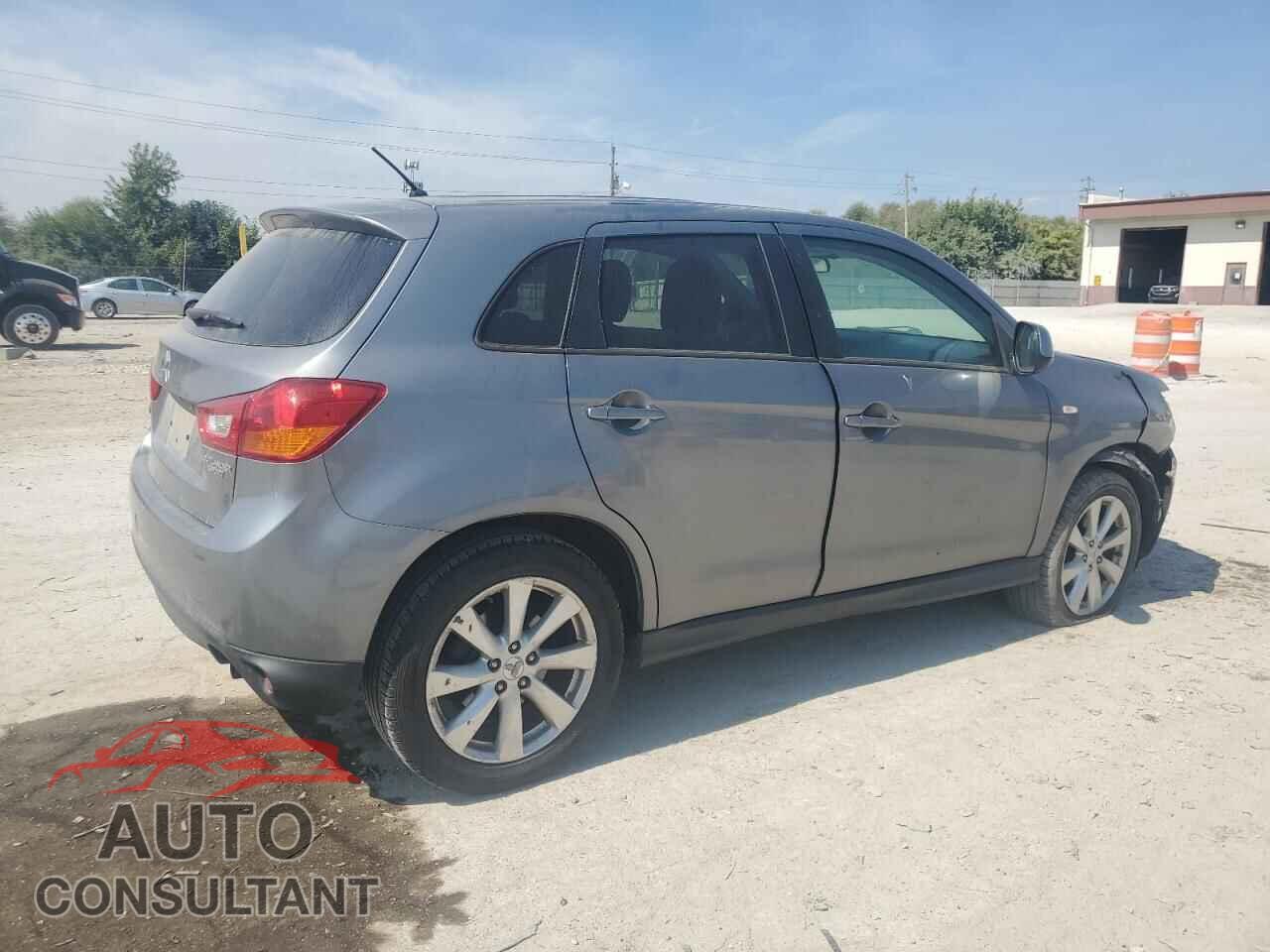 MITSUBISHI OUTLANDER 2015 - 4A4AP3AU4FE047863