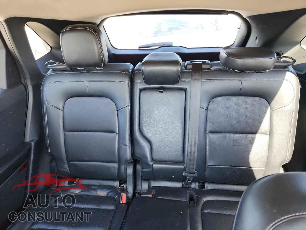 FORD ESCAPE 2020 - 1FMCU0H64LUA07553