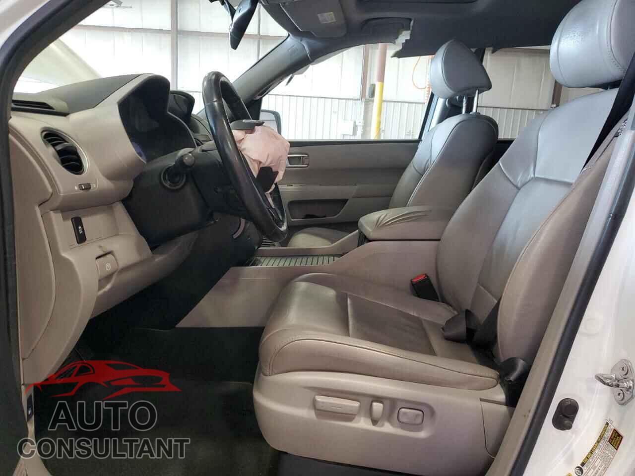 HONDA PILOT 2013 - 5FNYF4H58DB073942