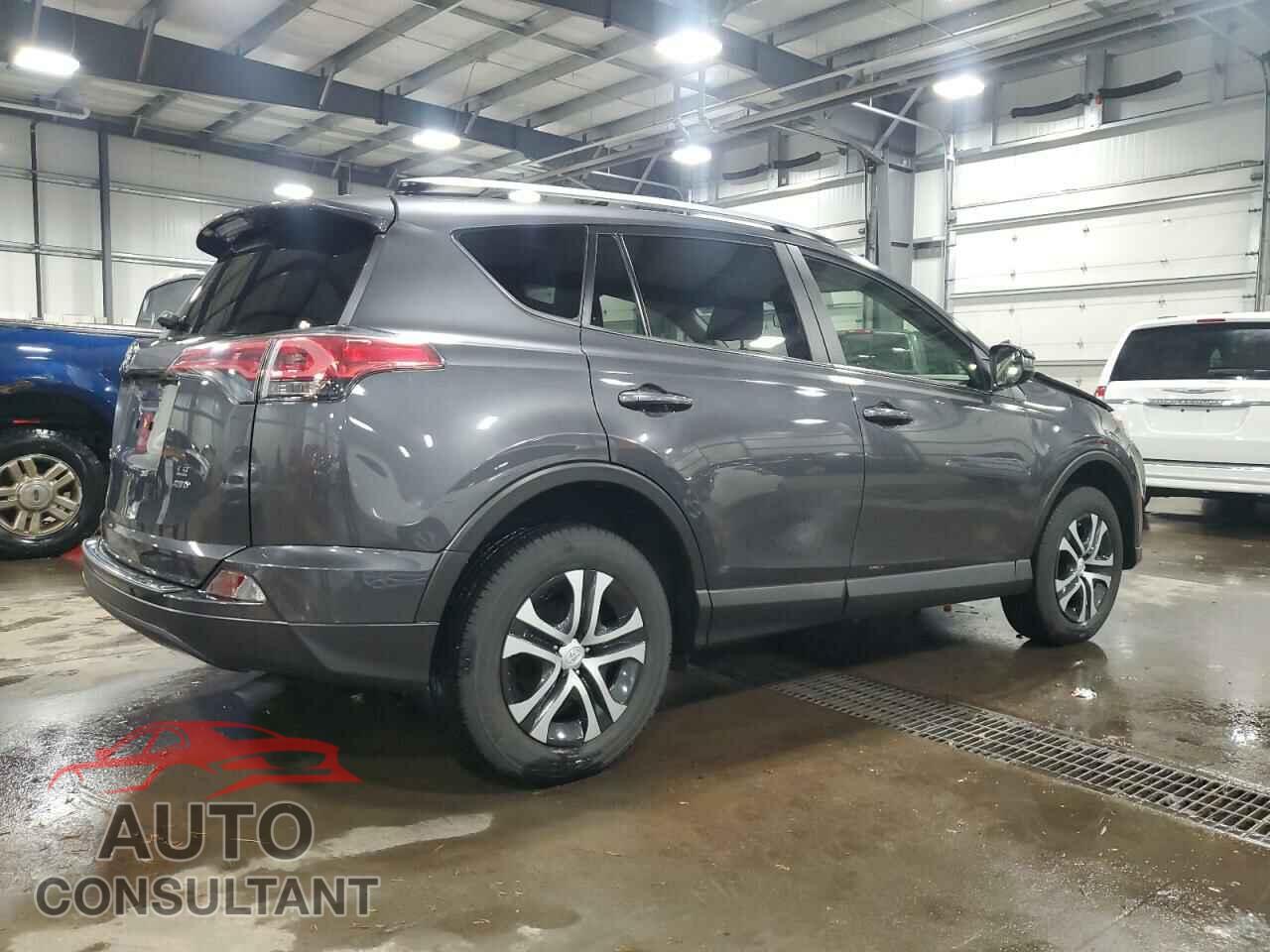 TOYOTA RAV4 2018 - JTMBFREV7JJ178564