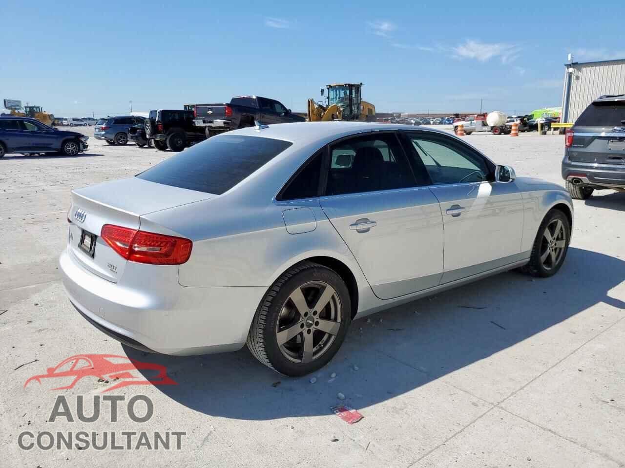 AUDI A4 2013 - WAUDFAFL7DN045238