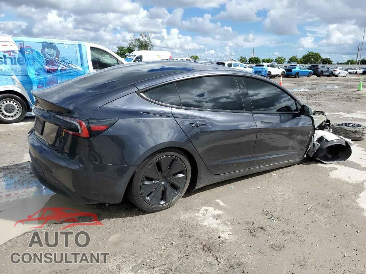 TESLA MODEL 3 2024 - 5YJ3E1EA7RF868372
