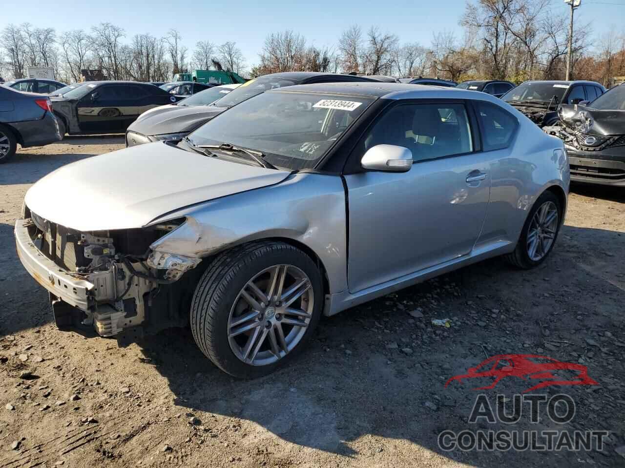 TOYOTA SCION 2011 - JTKJF5C79B3003921