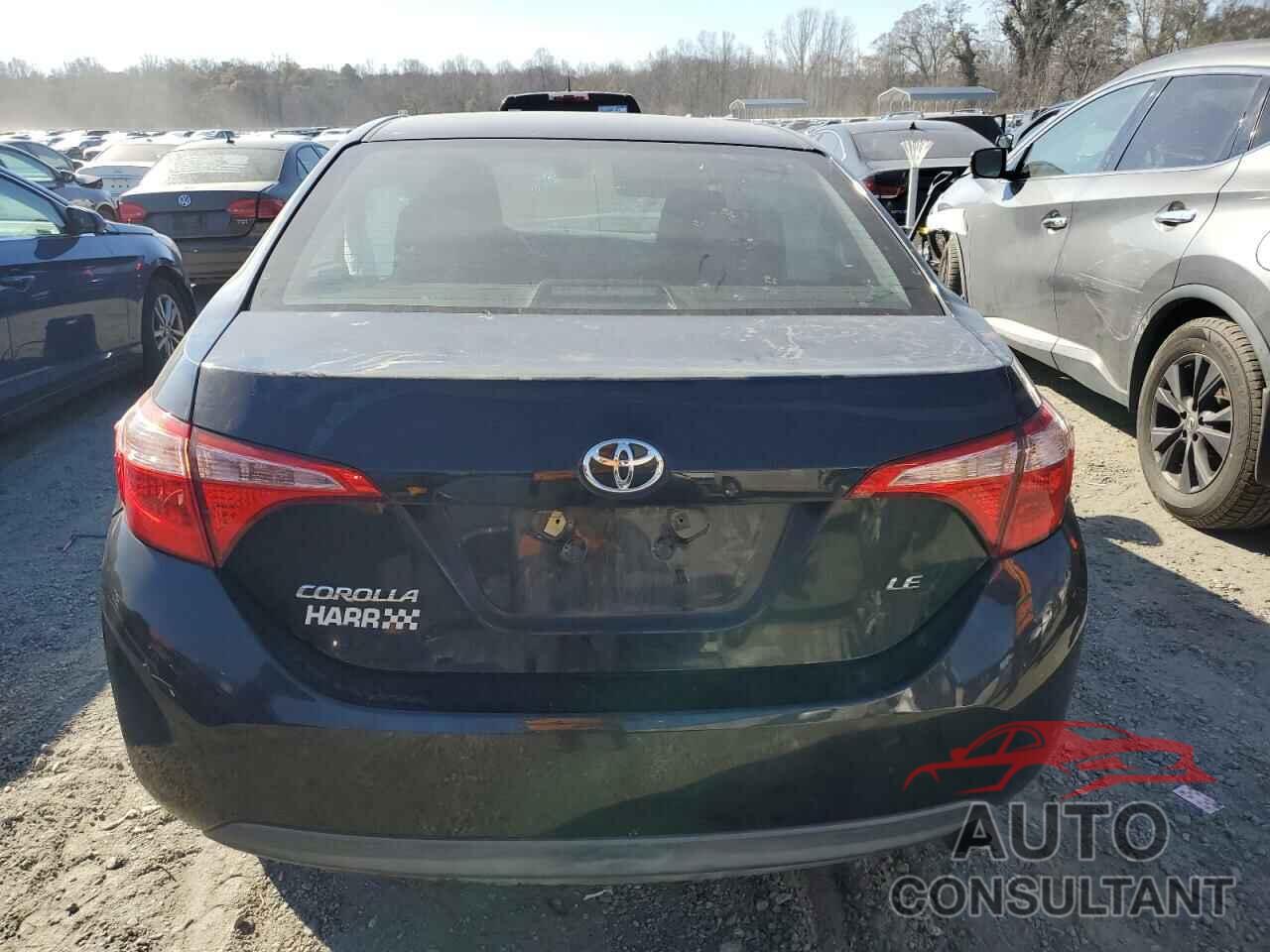 TOYOTA COROLLA 2018 - 2T1BURHEXJC117660