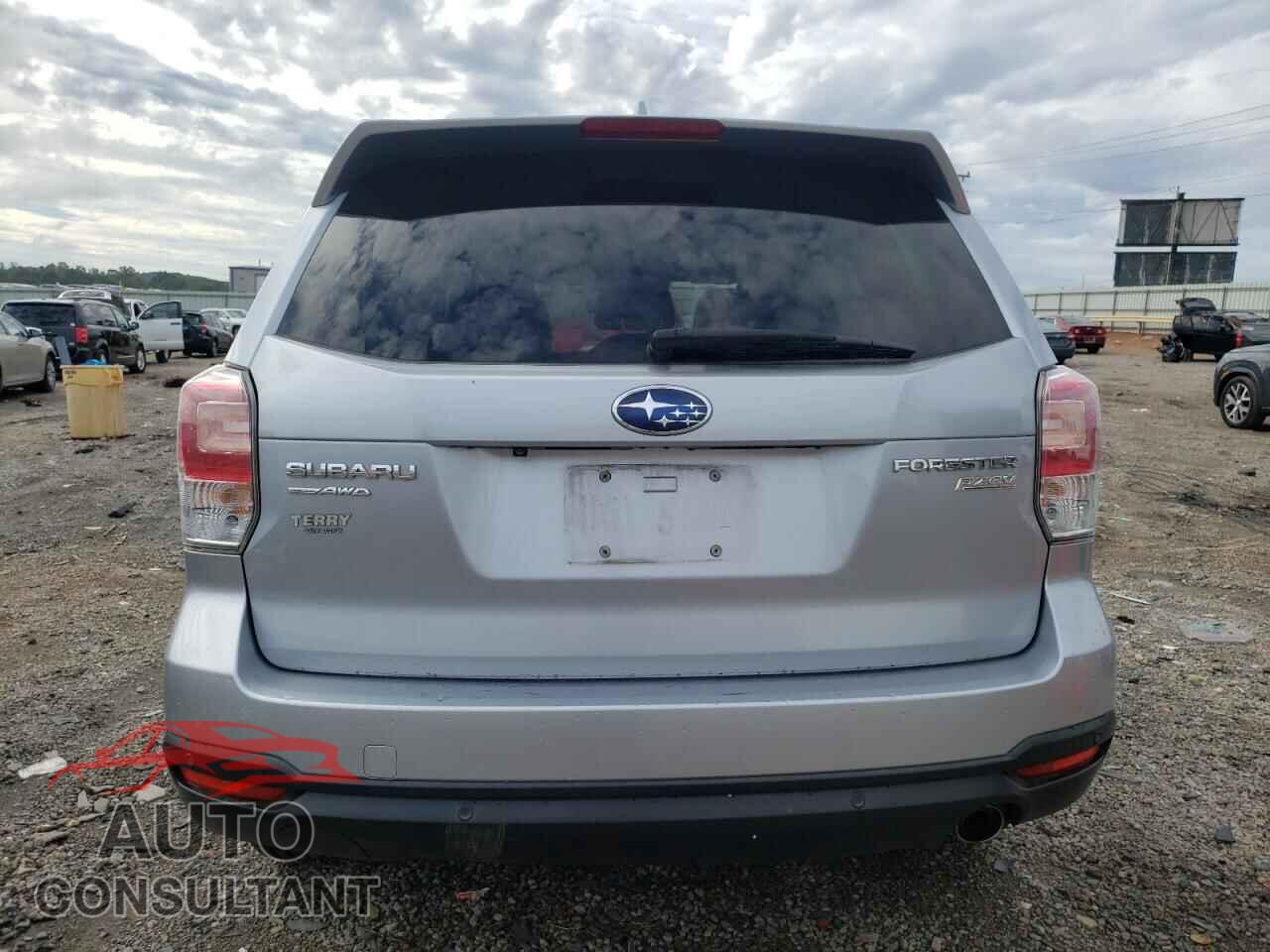 SUBARU FORESTER 2017 - JF2SJAWC6HH507268