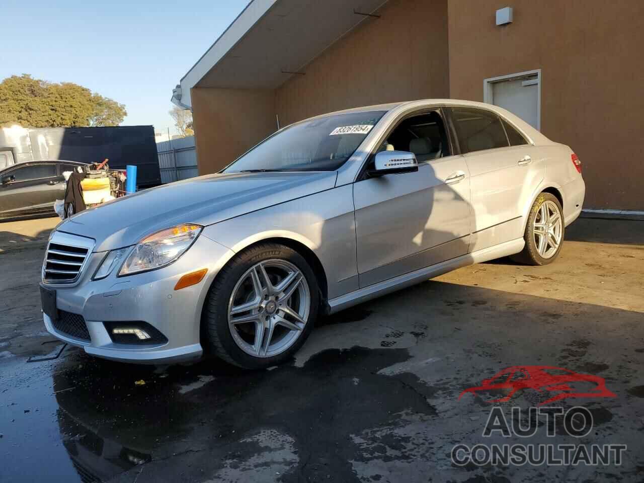 MERCEDES-BENZ E-CLASS 2011 - WDDHF5GB8BA360027