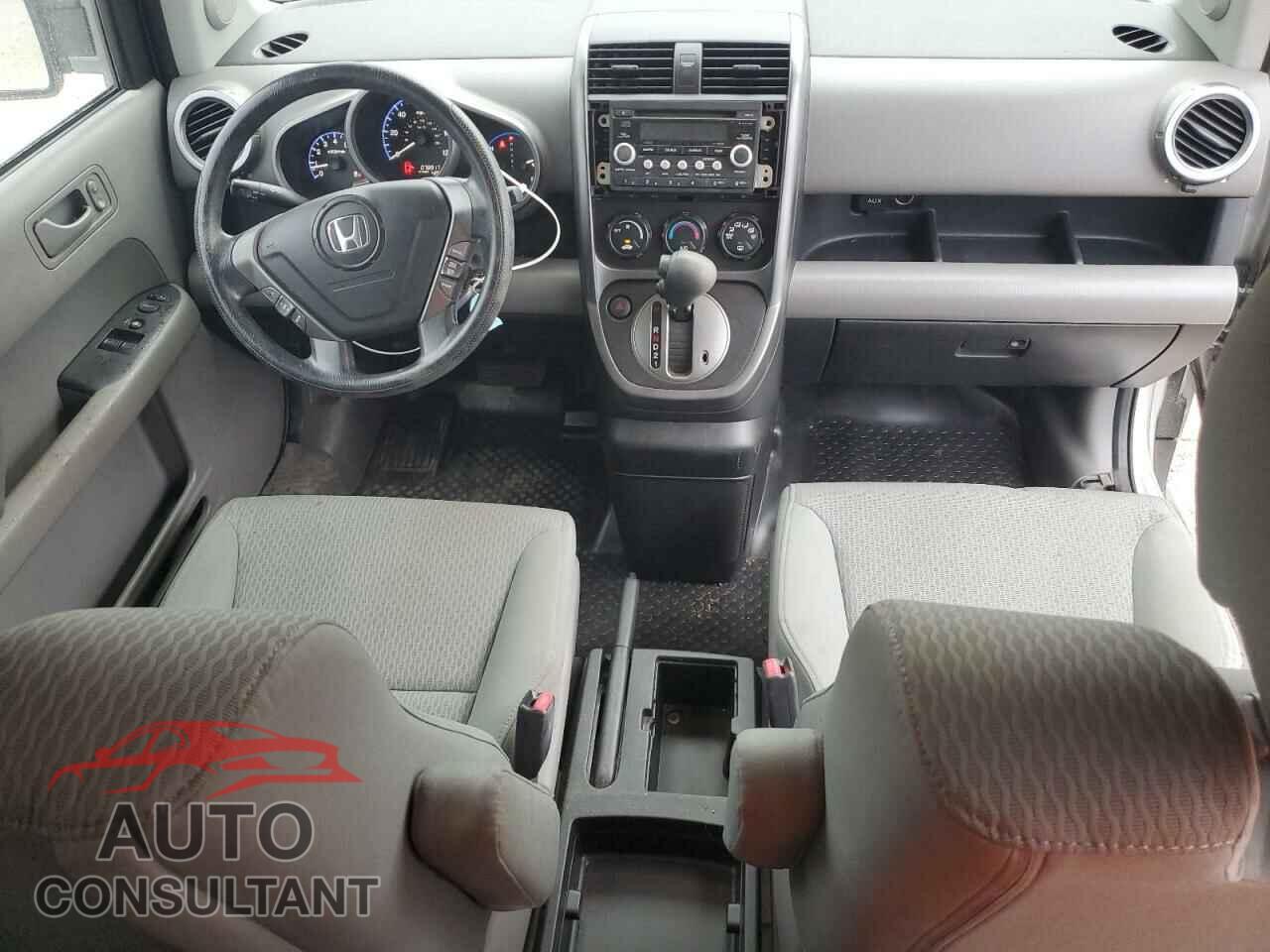 HONDA ELEMENT 2011 - 5J6YH1H76BL000759