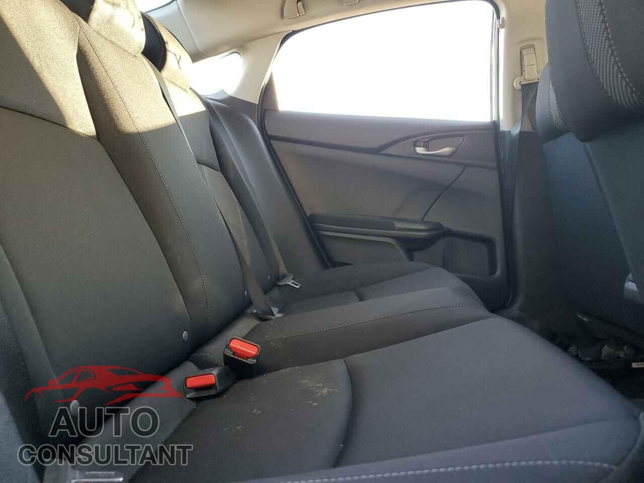 HONDA CIVIC 2018 - 2HGFC2F51JH566229