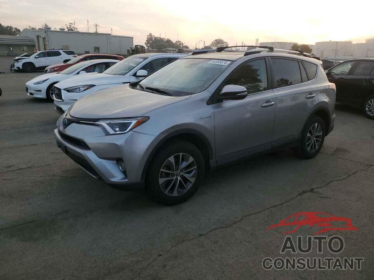 TOYOTA RAV4 2017 - JTMRJREV9HD072266