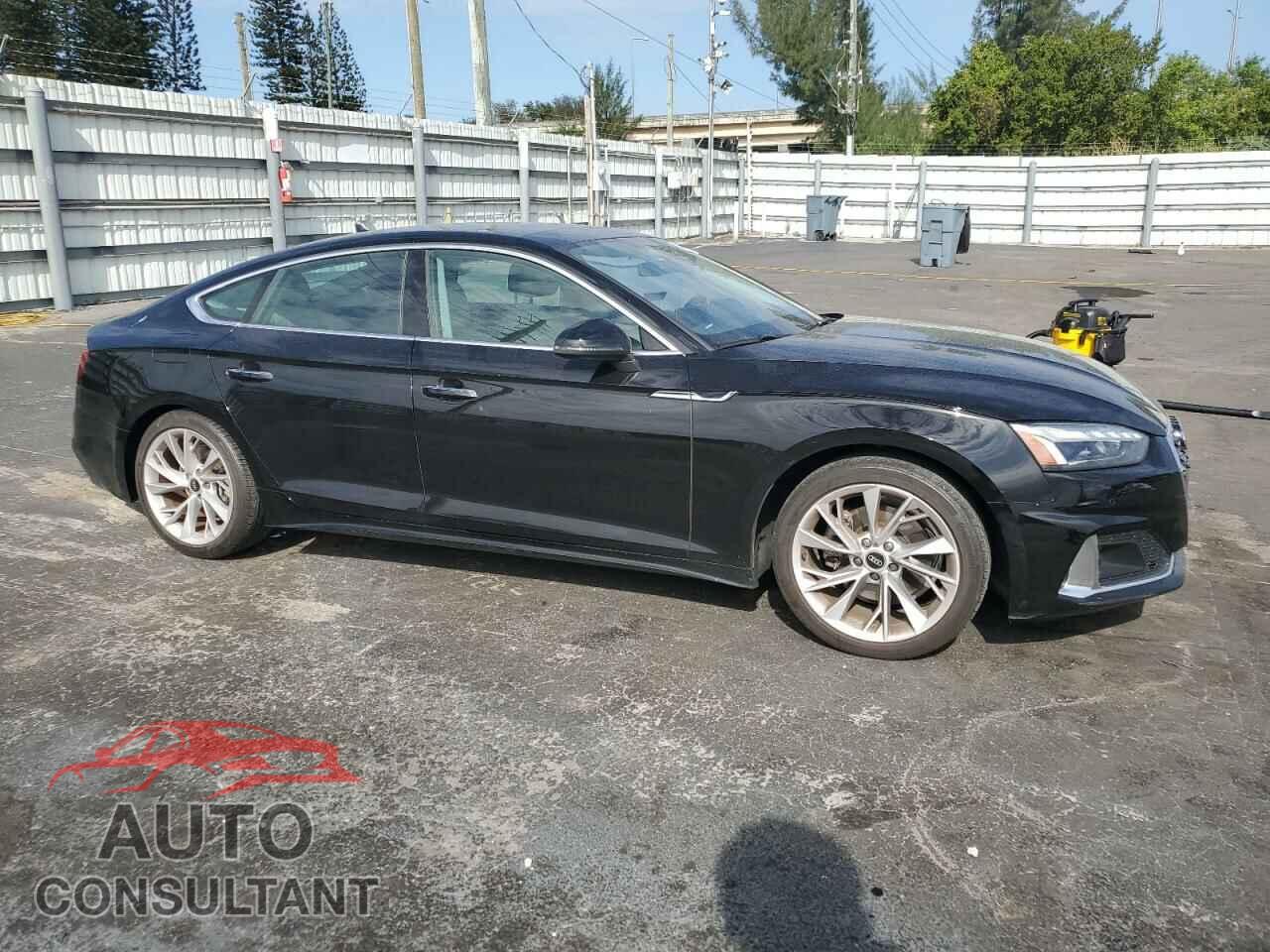 AUDI A5 2022 - WAUCBCF50NA030545