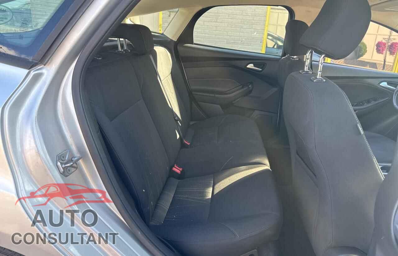 FORD FOCUS 2016 - 1FADP3KE3GL313078