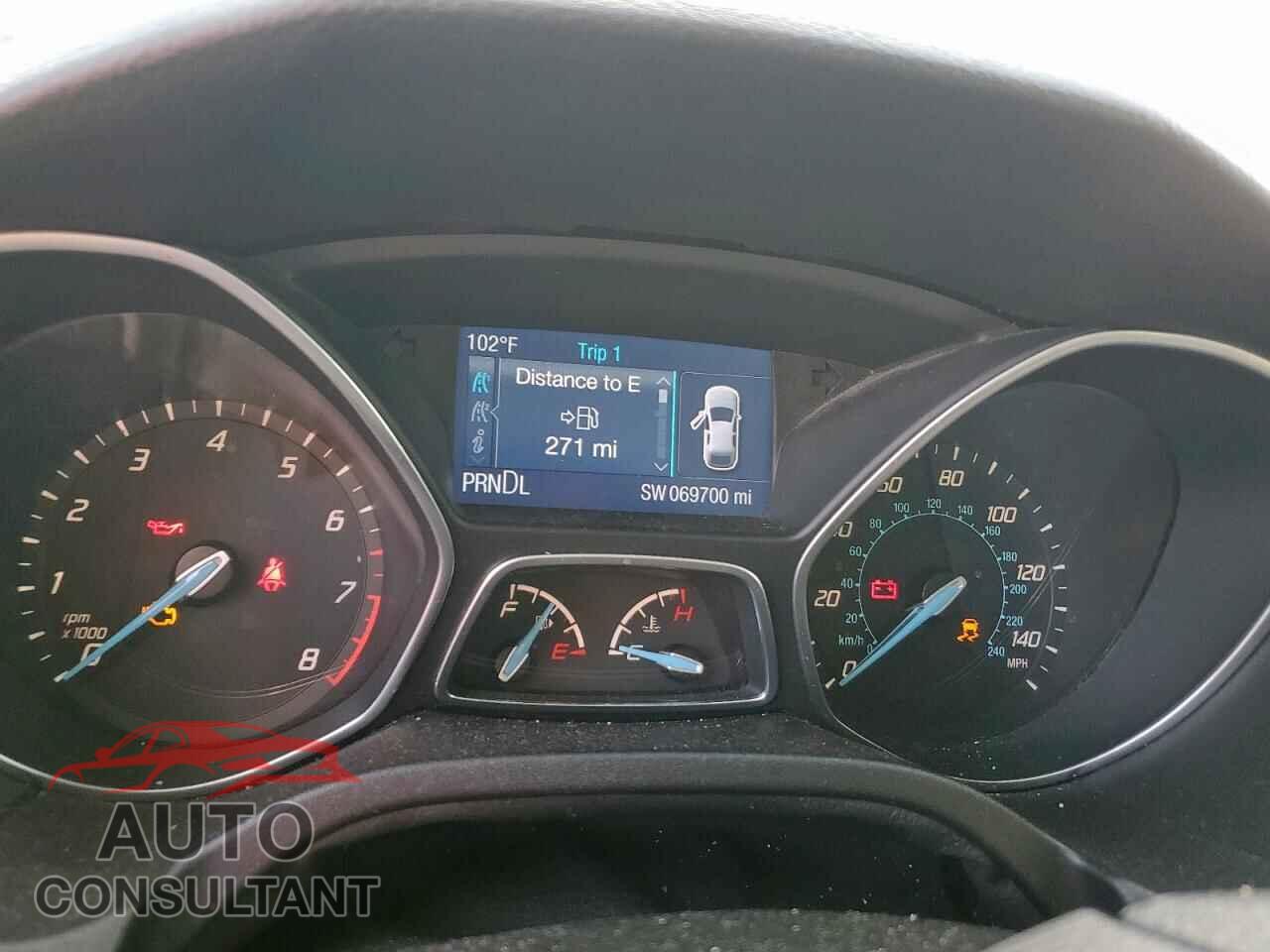FORD FOCUS 2014 - 1FADP3K2XEL143580