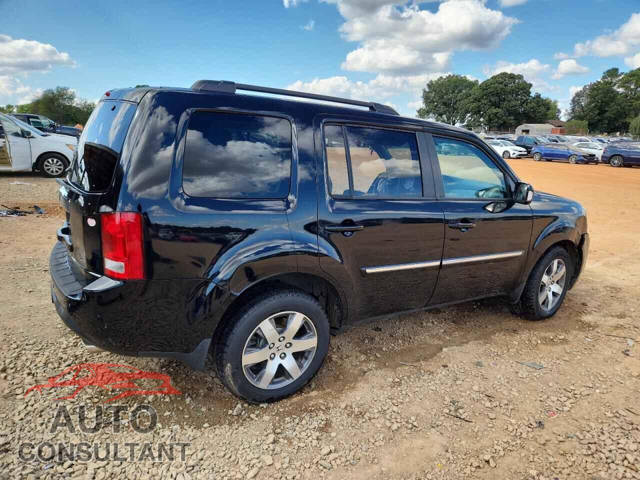 HONDA PILOT 2013 - 5FNYF3H96DB040578