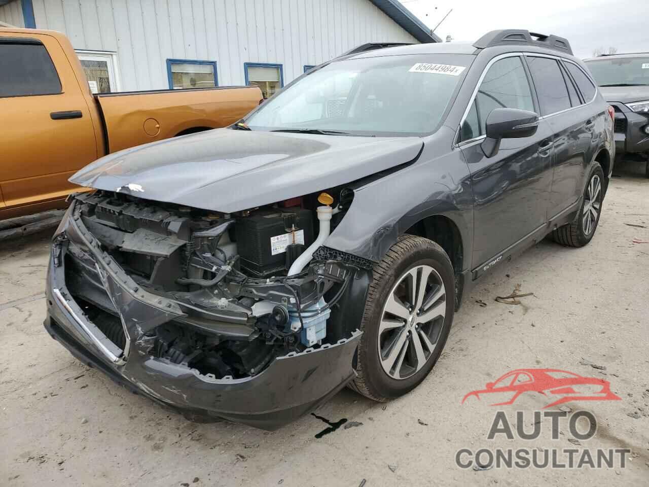 SUBARU OUTBACK 2018 - 4S4BSAKC4J3232371