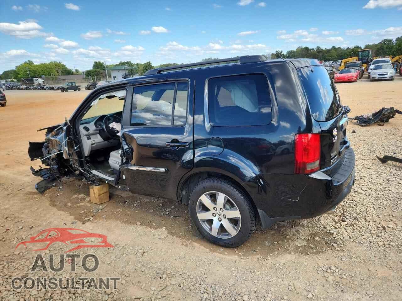 HONDA PILOT 2013 - 5FNYF3H96DB040578