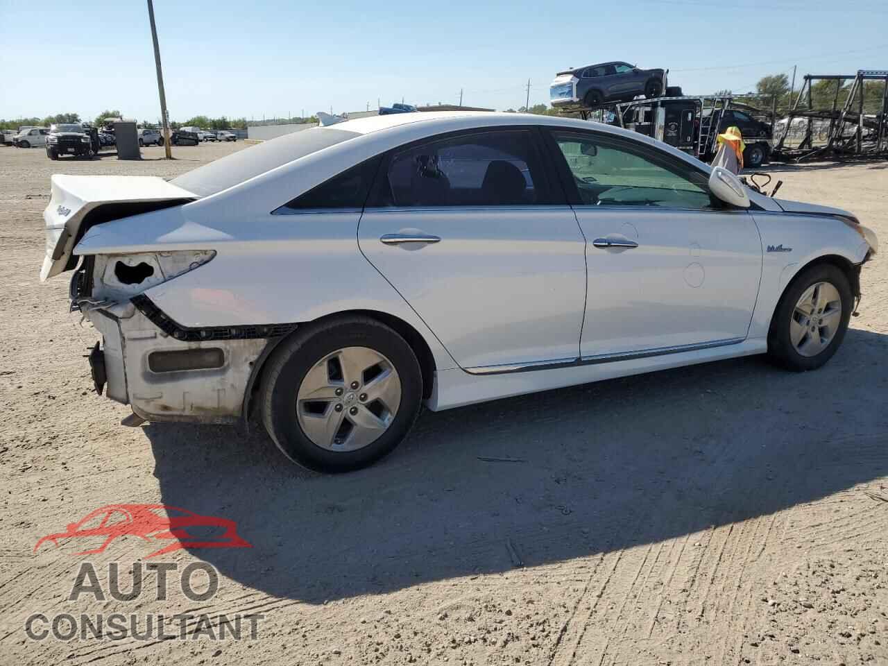 HYUNDAI SONATA 2011 - KMHEC4A40BA005455