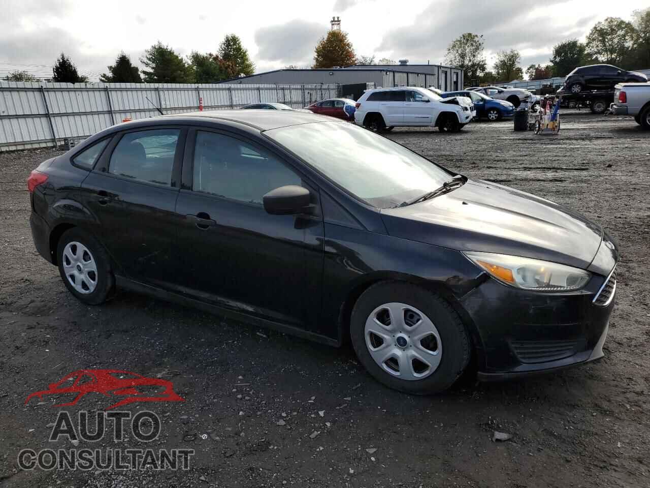 FORD FOCUS 2015 - 1FADP3E24FL228279