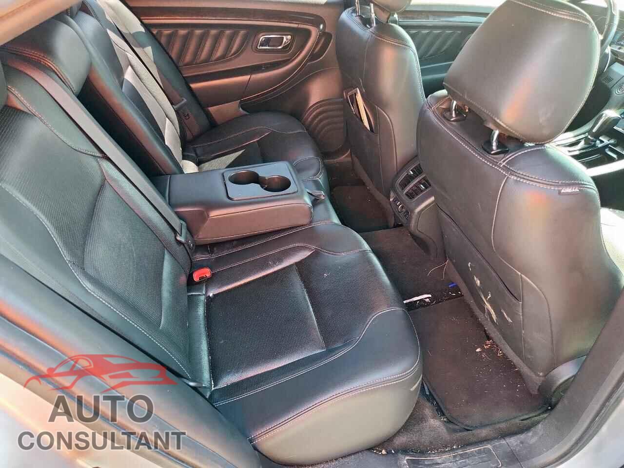 FORD TAURUS 2017 - 1FAHP2F84HG113112