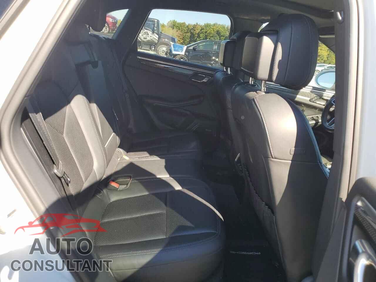 PORSCHE MACAN 2017 - WP1AG2A59HLB51627