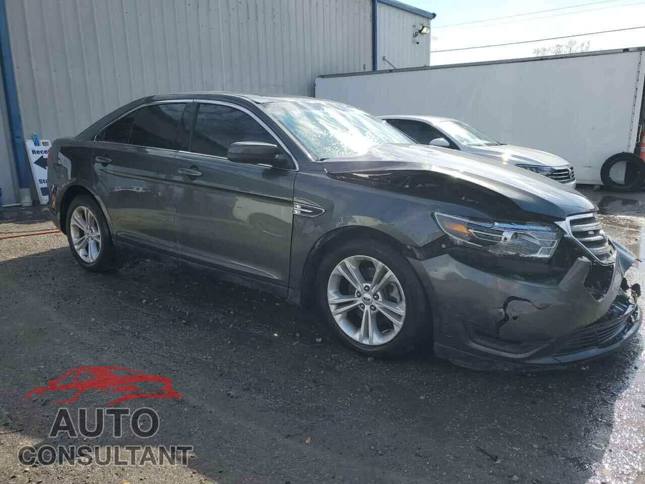 FORD TAURUS 2018 - 1FAHP2E80JG114328