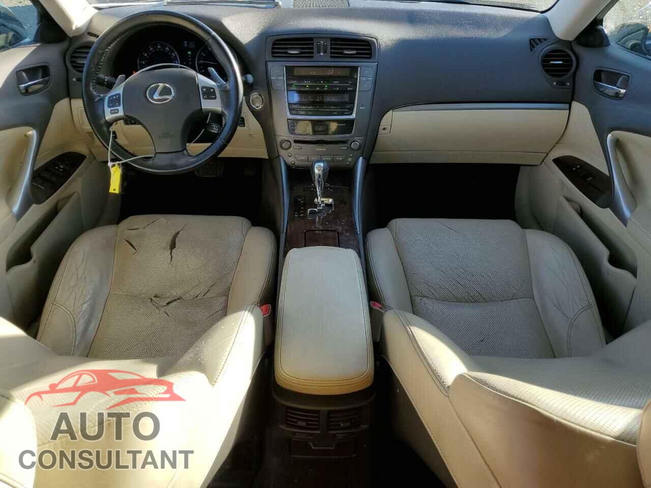 LEXUS IS 2011 - JTHBF5C27B5133411