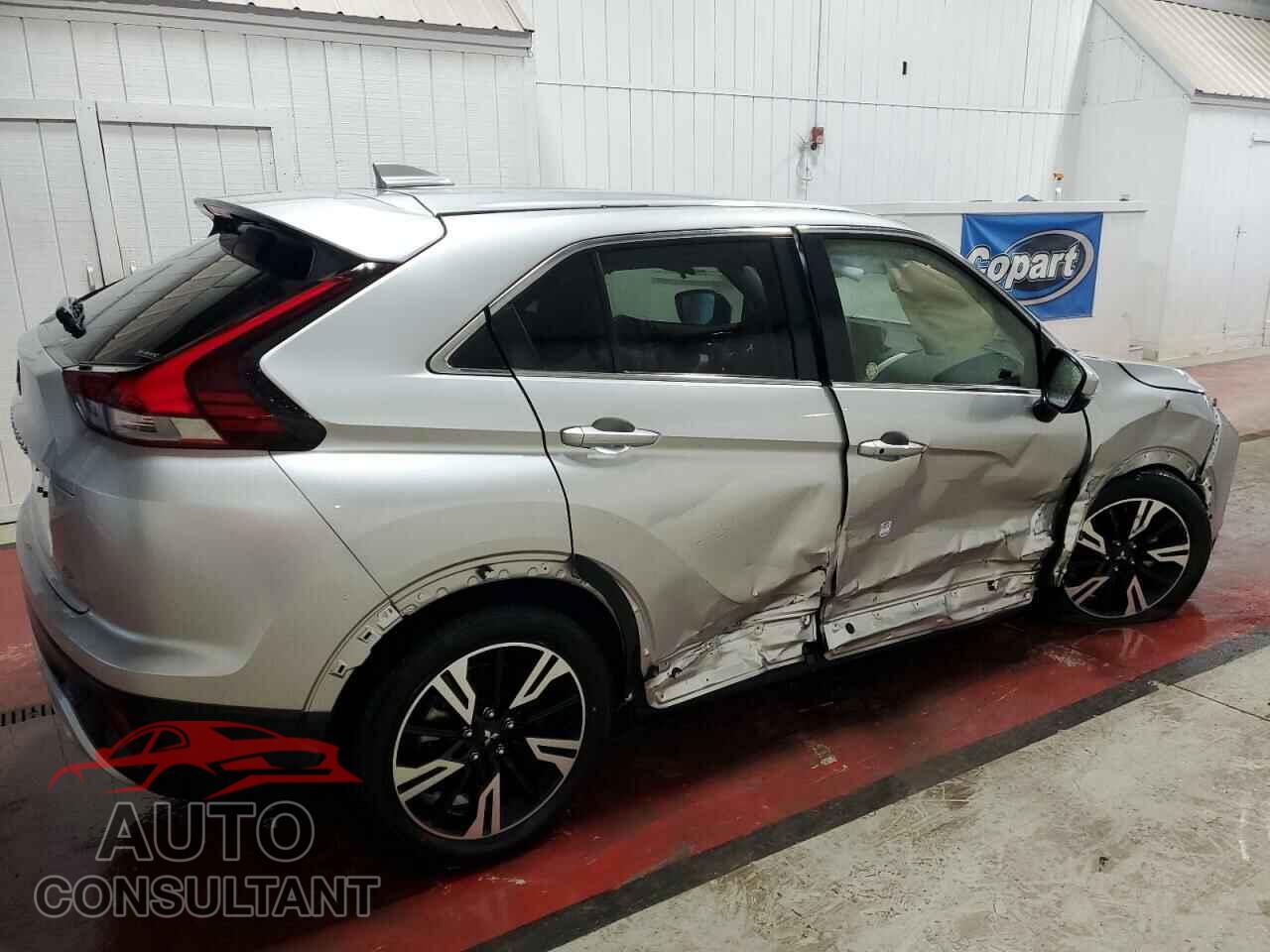 MITSUBISHI ECLIPSE 2024 - JA4ATWAA7RZ001395
