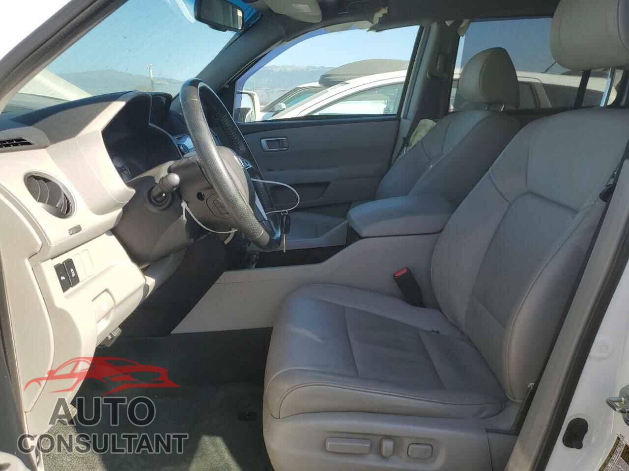 HONDA PILOT 2014 - 5FNYF4H94EB044698