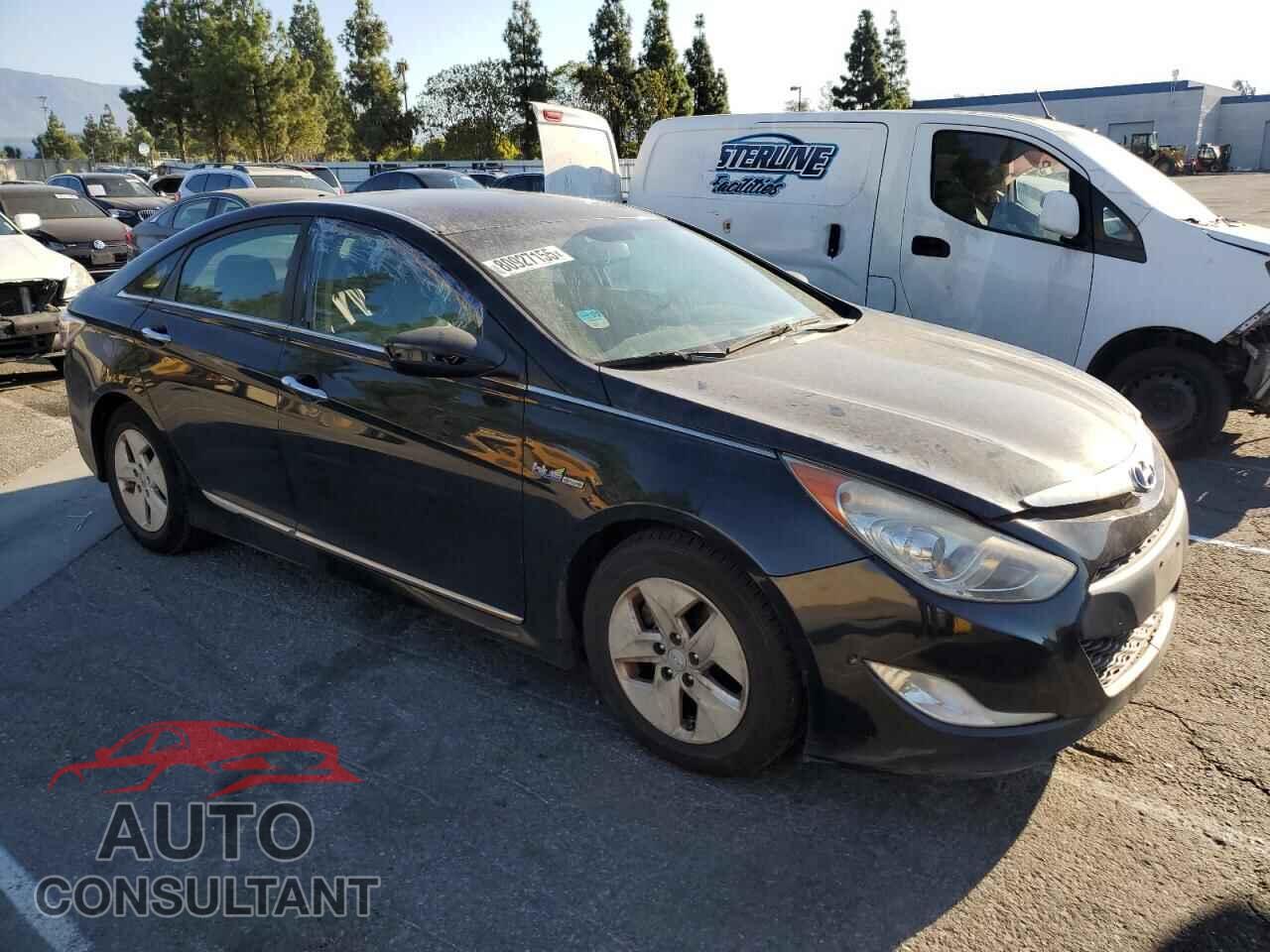 HYUNDAI SONATA 2012 - KMHEC4A47CA046568