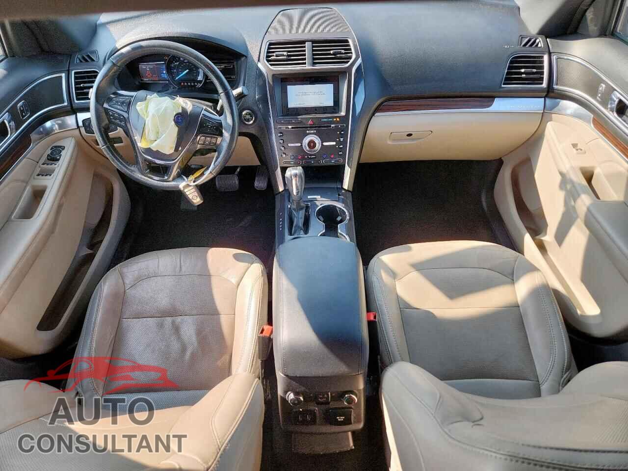 FORD EXPLORER 2018 - 1FM5K7F85JGB80523