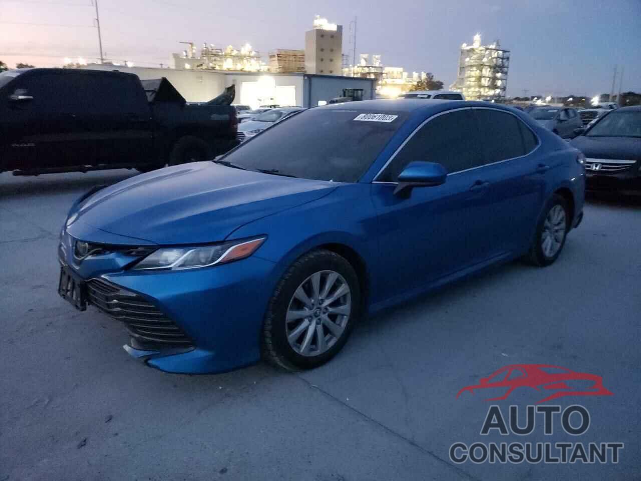TOYOTA CAMRY 2019 - 4T1B11HK2KU246704