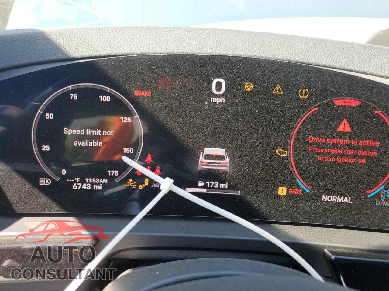 PORSCHE CAYENNE 2024 - WP1AA2AY5RDA11193