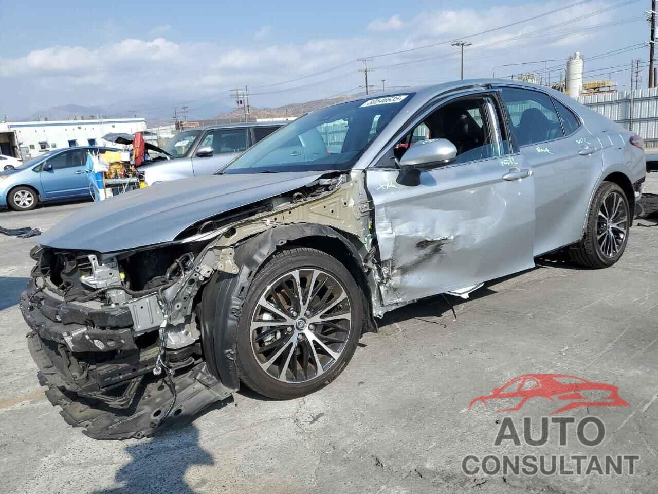 TOYOTA CAMRY 2018 - 4T1B11HKXJU139155