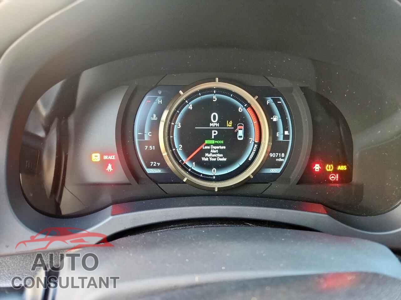 LEXUS IS 2017 - JTHBA1D26H5040538