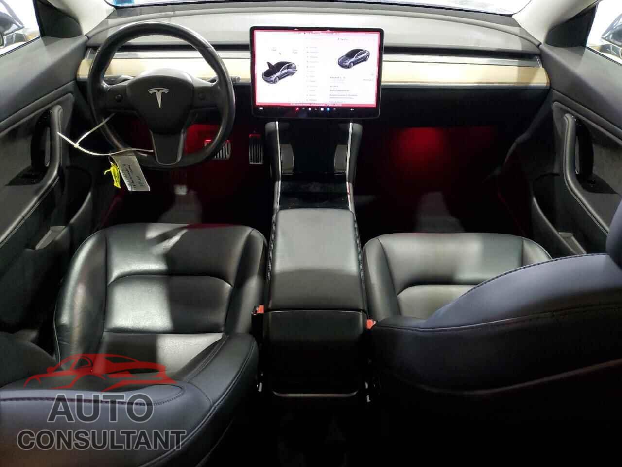TESLA MODEL 3 2018 - 5YJ3E1EB8JF185139