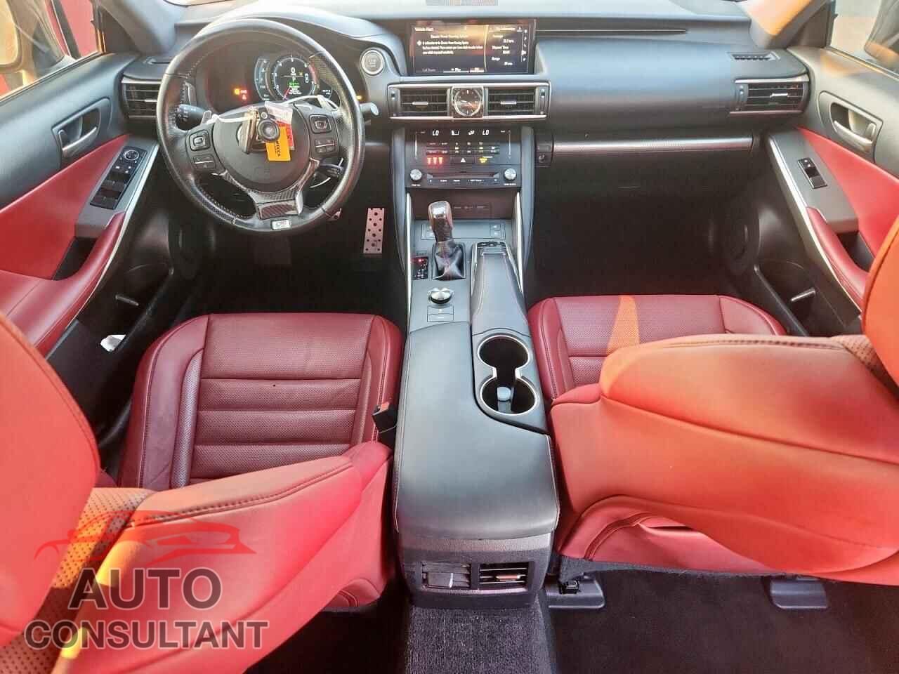 LEXUS IS 2017 - JTHBA1D26H5040538