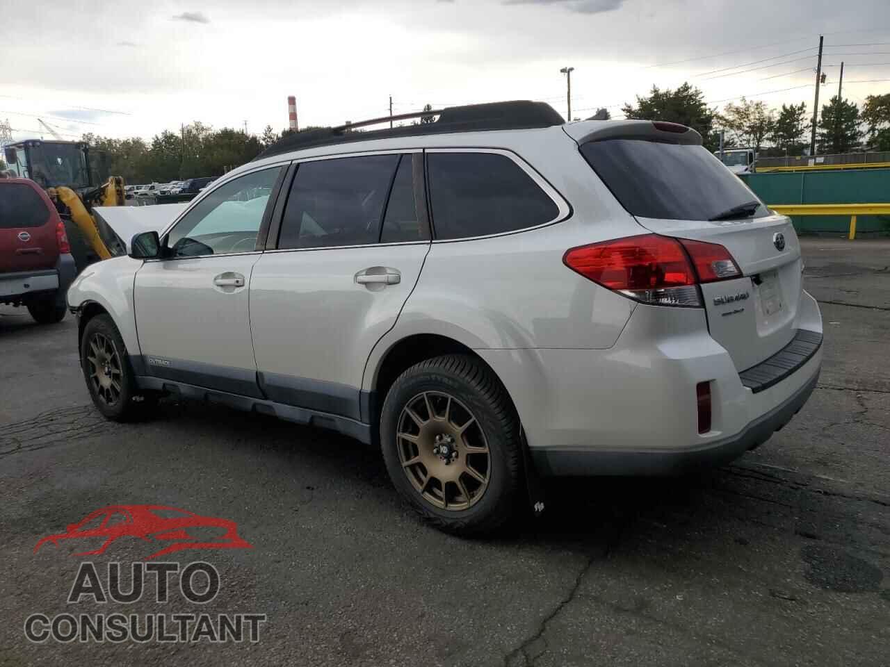 SUBARU OUTBACK 2013 - 4S4BRBKC4D3212675