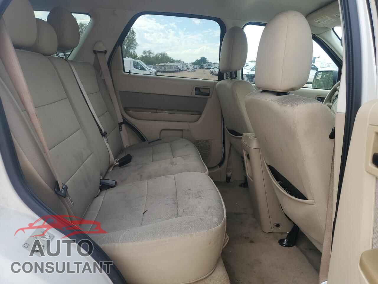 FORD ESCAPE 2011 - 1FMCU0D74BKA45339