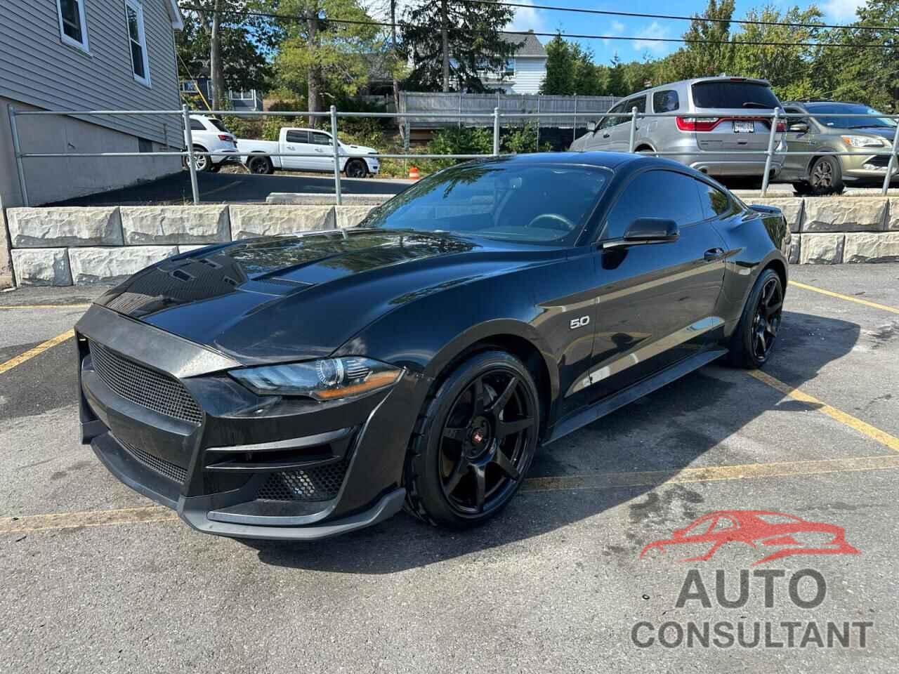 FORD MUSTANG 2018 - 1FA6P8CF9J5102136