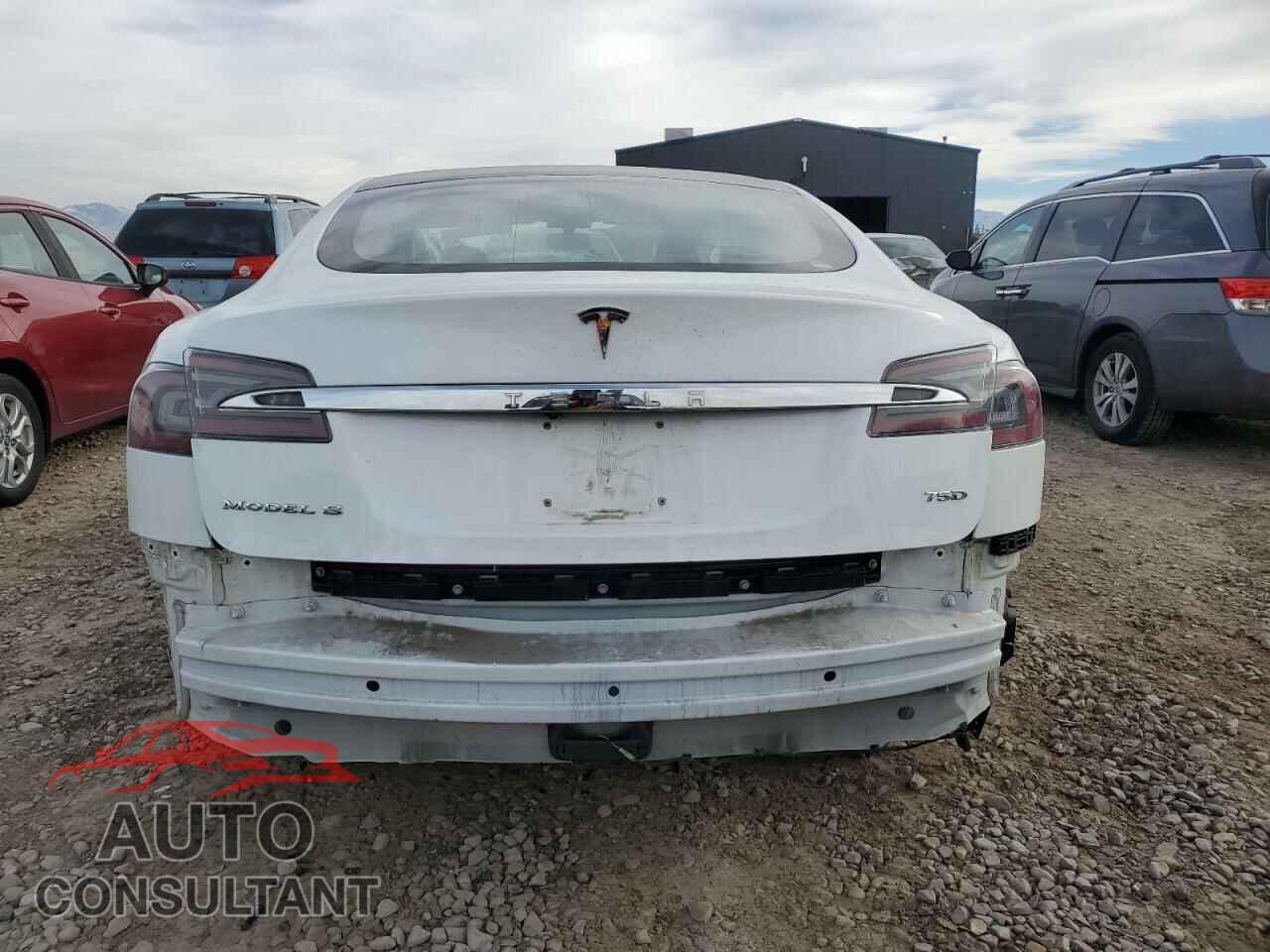 TESLA MODEL S 2018 - 5YJSA1E22JF246315